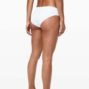 Lululemon 🍋 Clear Water Mid Rise White Ribbed Swimsuit Bottoms Size 4